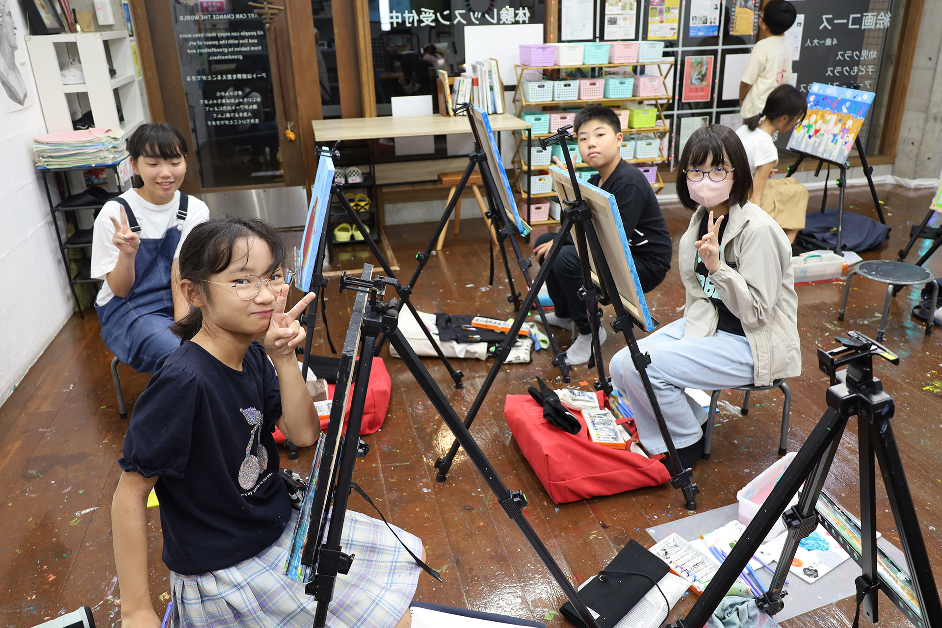 ９月後半絵画クラスさんのレッスン風景〜 イメージ画像 